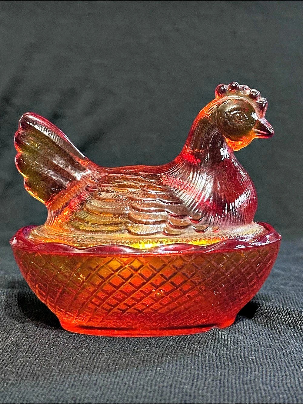 Mini Hen on Nest Salt Cellar Red & Brown